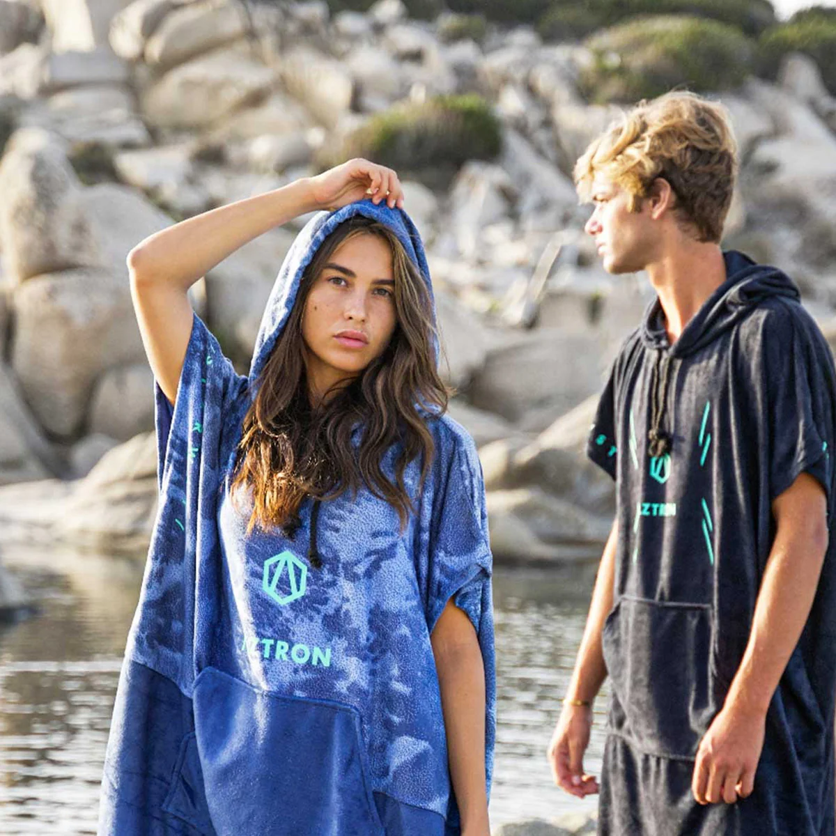 Aztron Starway Poncho - Image 7